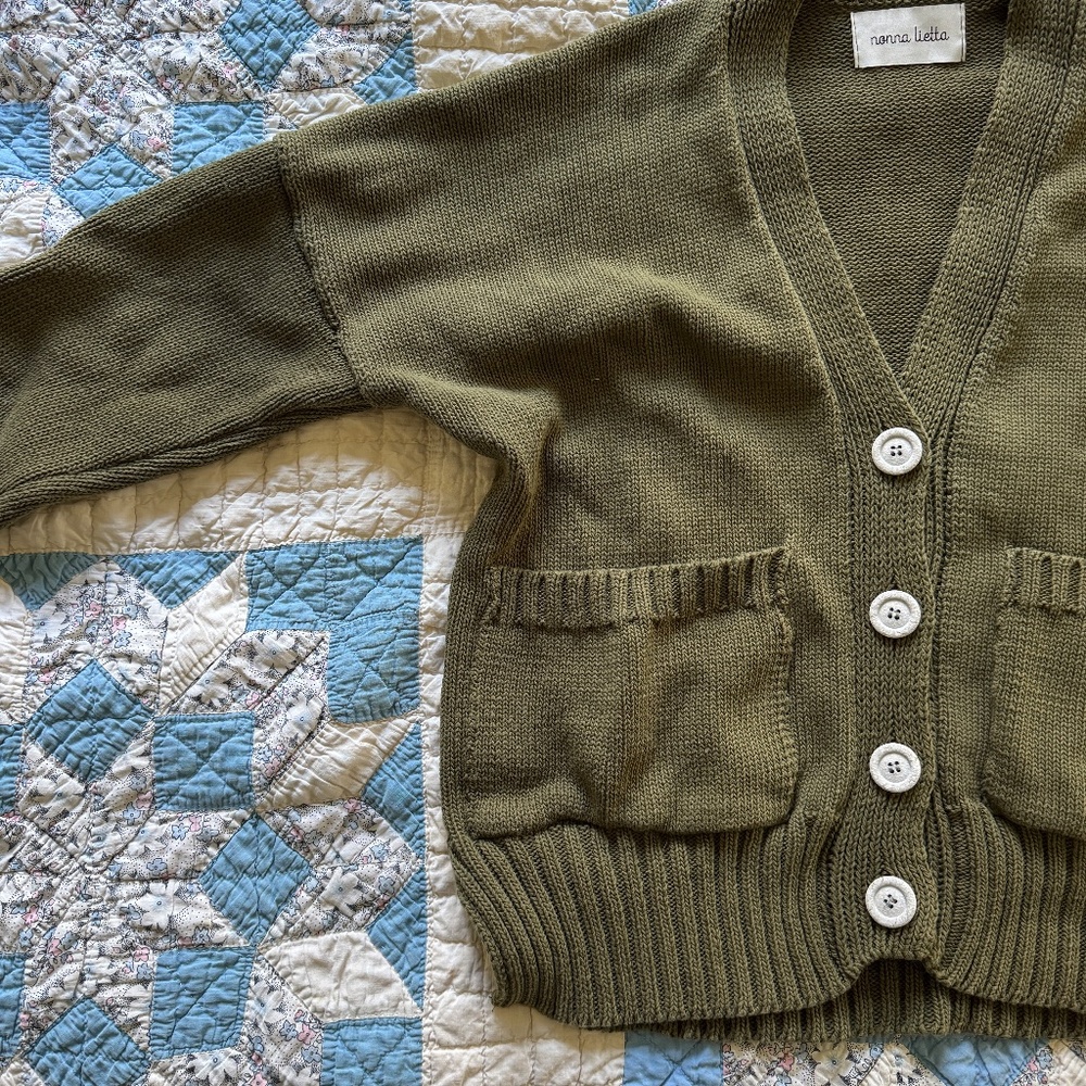 NONNA LIETTA : Gilda Organic Cotton Cardigan in Forest
